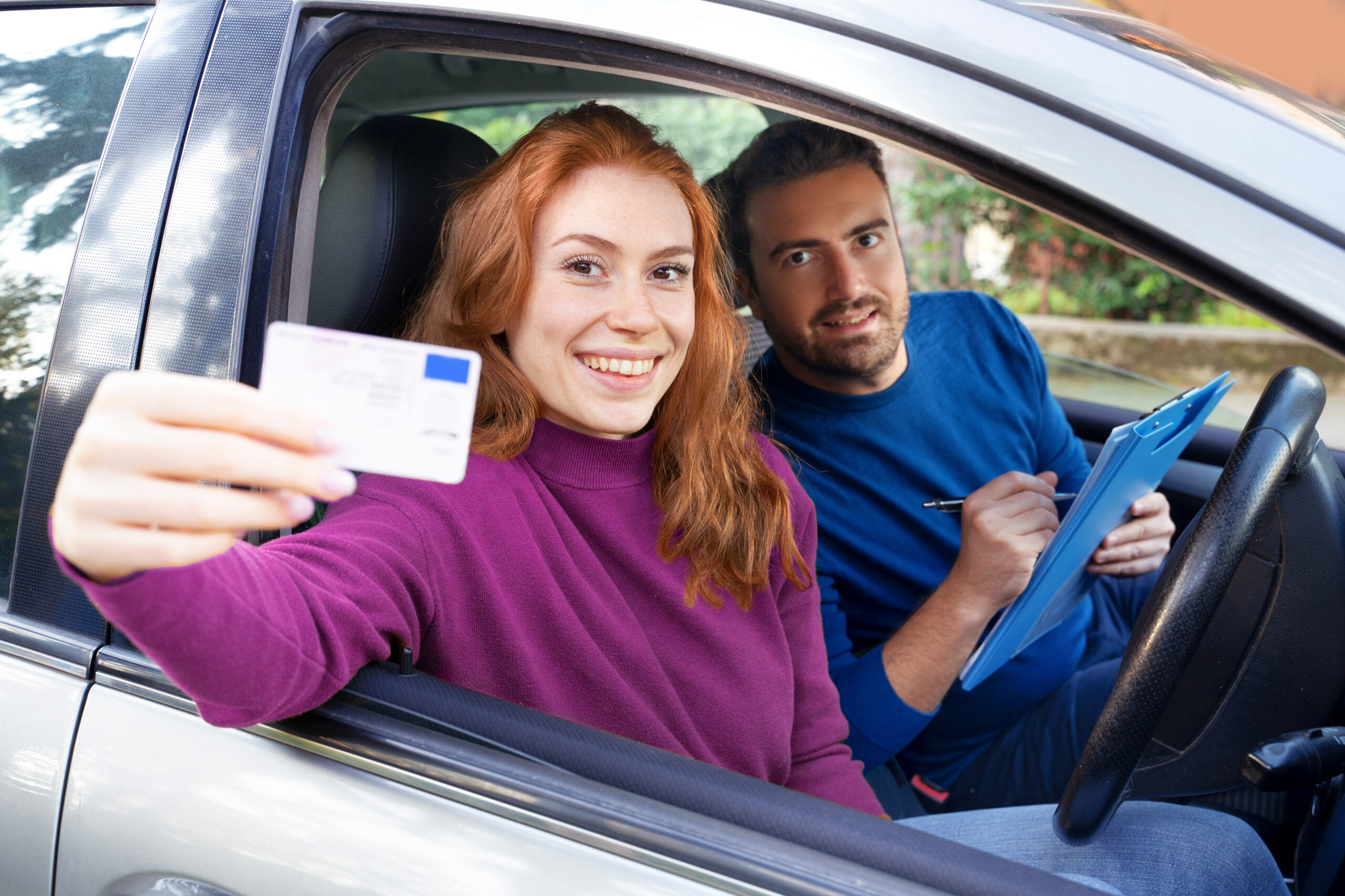 Fahrschüler mit bestandenem Führerschein